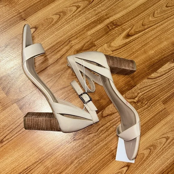 Able Elizabeth Heel Sand Napa Nude Sandals - Picture 10 of 11